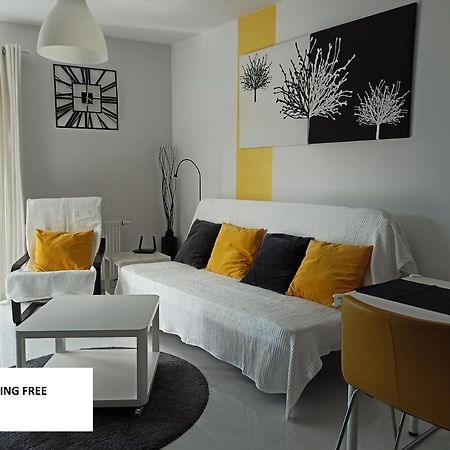 Apartament Maxi Poznań Buitenkant foto