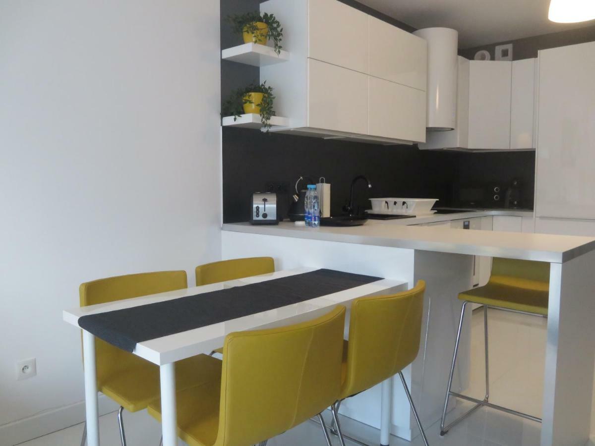 Apartament Maxi Poznań Buitenkant foto